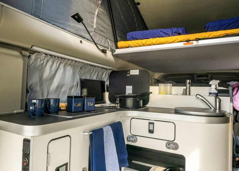 cuisine-ford-nugget-plus-1