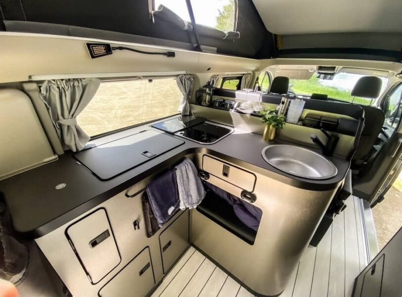 cuisine-ford-nugget-plus