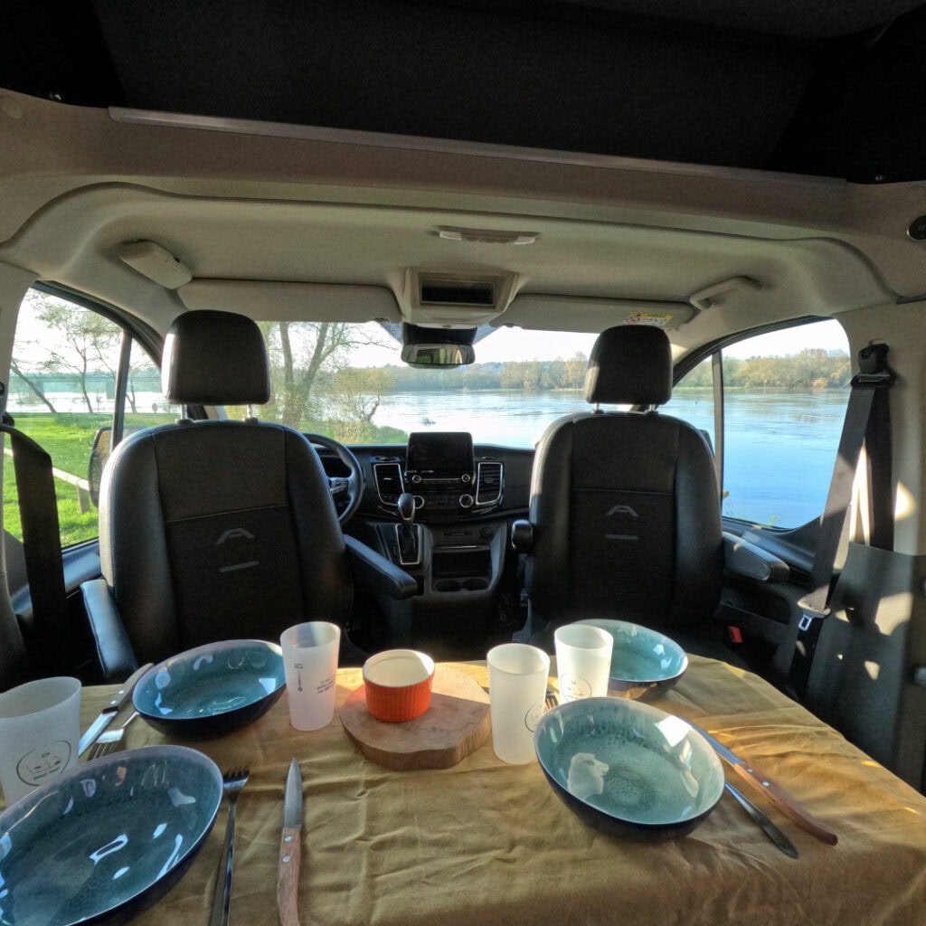 Ford Nugget Plus Silver - Image 4